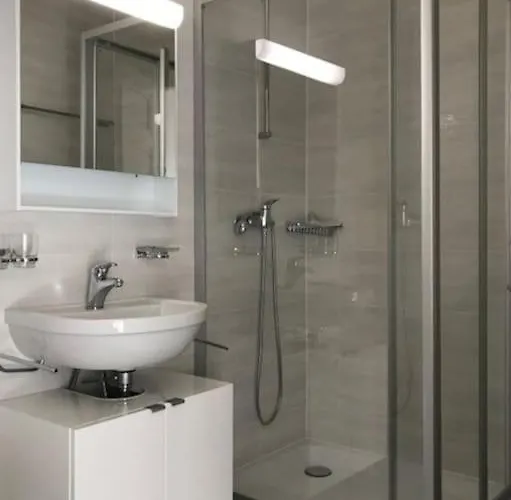 6 Minutes A Pied De La Gare De Лозана